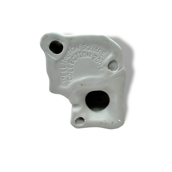 Wellington Square Fire Station Christmas Winter Village 2004 - Picture 6 of 6